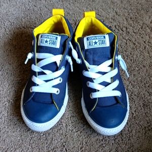 NWT Converse Chuck Taylor All Star Street Mid Little Boyes Sneakers Size 3